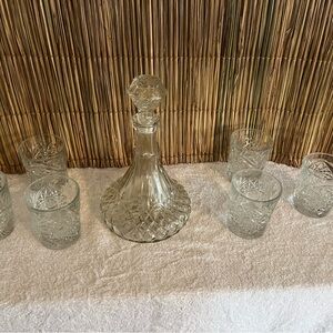 Libbey wine bottle with 6 glasses